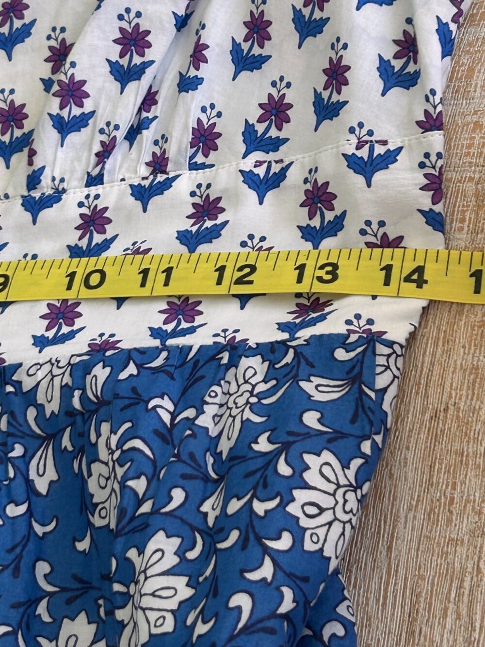 J. CREW Blue White Floral Block Print Smocked Patchwork CottonTiered Dress 4P - Picture 9 of 16